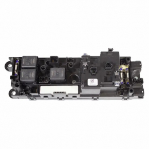 Fuse Box VVB Ford Fusion mk5 13-20 plug-in