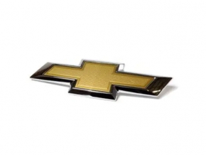 Emblem of the front bumper Chevrolet Cruze 15-16 rest