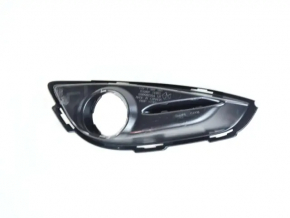 Front bumper grille left Chrysler Pacifica 17-20 under fog lights