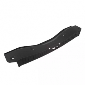 Ford Focus mk3 11-18 5d trunk opening trim