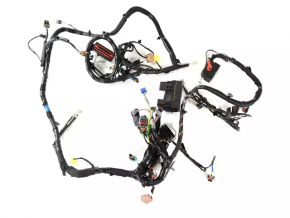 Relay block underhood Jeep Compass 11-16 front left corner