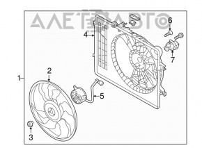 The radiator shroud diffuser is bare for a Hyundai Azera 12-17, cracked, no fragments.