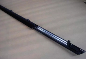 Door-glass molding, central front right, Toyota Avalon 2012