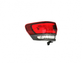 Jeep Grand Cherokee WK2 17-21 LED Trailhawk Left Outer Fender Light
