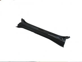 Wiper grille plastic Jeep Renegade 15-23