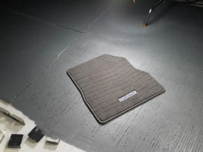 Carpet interior front right Nissan Leaf 13-17 cloth gray