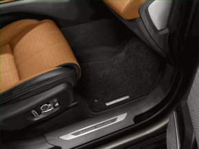 Set of black fabric floor mats for the Land Rover Range Rover Velar 18-26 with the RANGE ROVER inscription