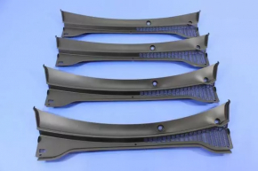 Windscreen wiper grille plastic Fiat 500L 14-19