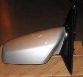 Toyota Camry v40 right side mirror cover (USA)