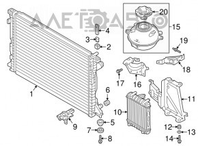 The water cooling radiator of the Audi Q8 19-26 3.0T MHEV is crushed