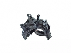 The bare heater housing and ventilation of the Jeep Cherokee KL 14-23