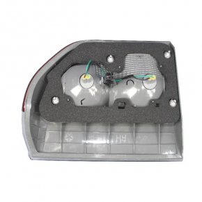Light inside trunk lid right Dodge Durango 11-13