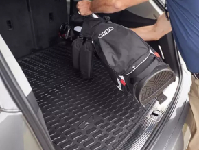 Audi Q7 trunk mat, 16-25 rubber, black