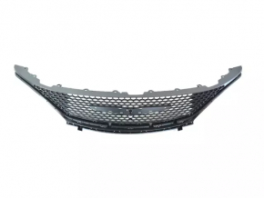 Radiator grill bare Chrysler Pacifica 17-20 under the camera