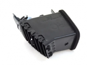 Jeep Grand Cherokee WK2 14-22 black front panel air vent center right