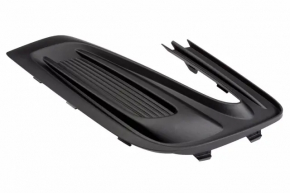 Right front bumper grille for a 17-22 Buick Encore without fog lights, structure, crack in mounting