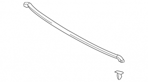 Hood seal on the radiator grille of a Toyota Land Cruiser 08-15