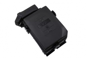 Fuse box under the hood Chevrolet Cruze 16-17 MKPP 1.4, under the fog lights
