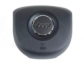Airbag in the steering wheel of the driver's side of the Jeep Grand Cherokee WK2 14-18