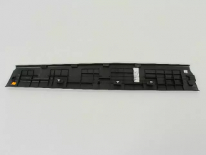 Door sill trim rear left Dodge Grand Caravan 11-20