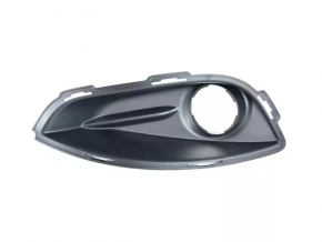 Front bumper grille right Chrysler Pacifica 17-20 under fog lights