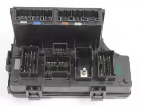 Jeep Compass 11-16 Underhood Fuse Box Without Cover