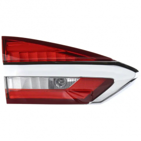 Left inner tailgate light for Ford Fusion mk5 19-20 halogen with chrome level 1. Scratches.