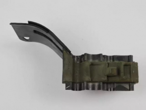 Right windshield wiper pan seal for a Dodge Durango 12-24