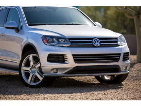 Front Bumper Guard VW Touareg 11-14