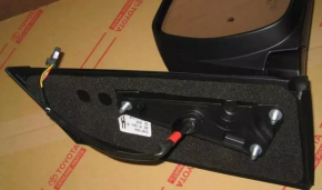 Side mirror right Toyota Sienna 18-20 heating