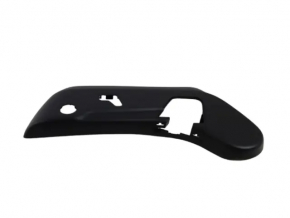 Right side passenger seat trim for a Jeep Grand Cherokee WK2 11-22, black, electrically powered, scratches, and wear.