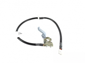 Negative terminal Fiat 500L 14- under manual transmission