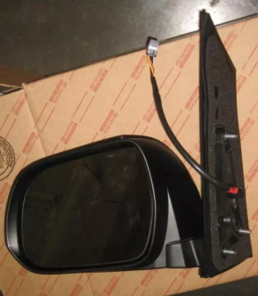 Side mirror left Toyota Sienna 11-17 5 pins, heated