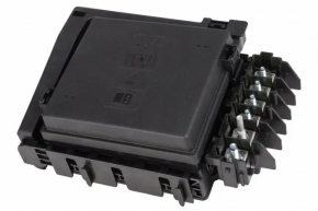 Chevrolet Camaro 16-6.2 underhood fuse box break