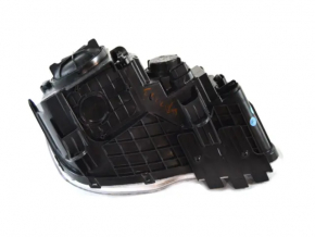 Chrysler 300 17-23 xenon right front headlight