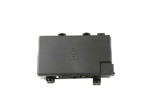 Jeep Grand Cherokee WK2 18-22 underhood fuse box with cover