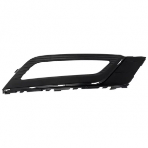 Right front bumper grille for Ford Fusion mk5 17-18 with halogen fog lights, matte finish, with chrome molding