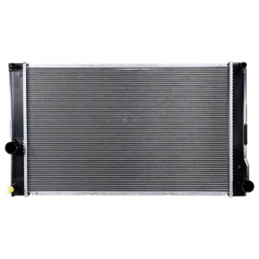 Water cooling radiator Toyota Prius V 17-17