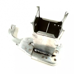 Left bumper reinforcement bracket Audi A7 12-18