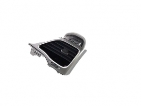 Front panel air duct deflector right Jeep Cherokee KL 19 - black gloss, gray with chrome, cracked handle