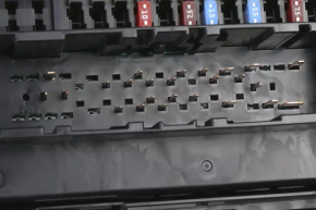Chevrolet Camaro 16-2.0 dash fuse box