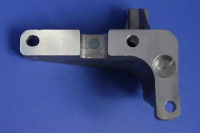 Compressor bracket Jeep Cherokee KL 14- 2.4