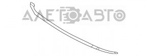 Toyota Highlander 20 hood seal - on bumper, torn