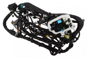 Fuse box under the dashboard Cadillac ATS 13- 2.0T
