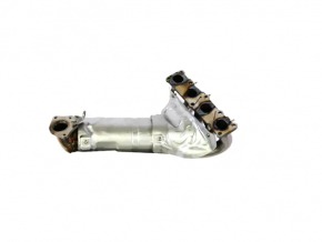 Exhaust manifold with catalytic converter Chrysler 200 15-16 2.4 without protection