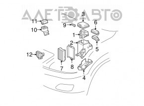 Lexus RX330 04-06 hood fuse box housing