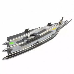 Right front bumper grille for Ford Escape MK3 13-16 SE, glossy chrome