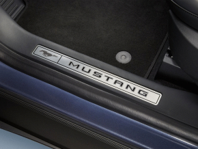 Door sill trim front right Ford Mustang Mach-E 21-23 black with insert