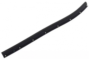 Rubber seal for the tailgate of the Chevrolet Volt 16- on the door