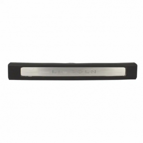 Lincoln MKC 15-19 front right door sill plate, black with backlight